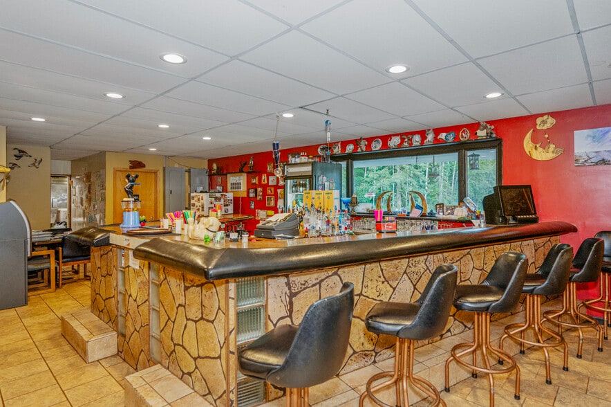 More Photos Of 4368 S County Road E, South Range General Retail For Sale