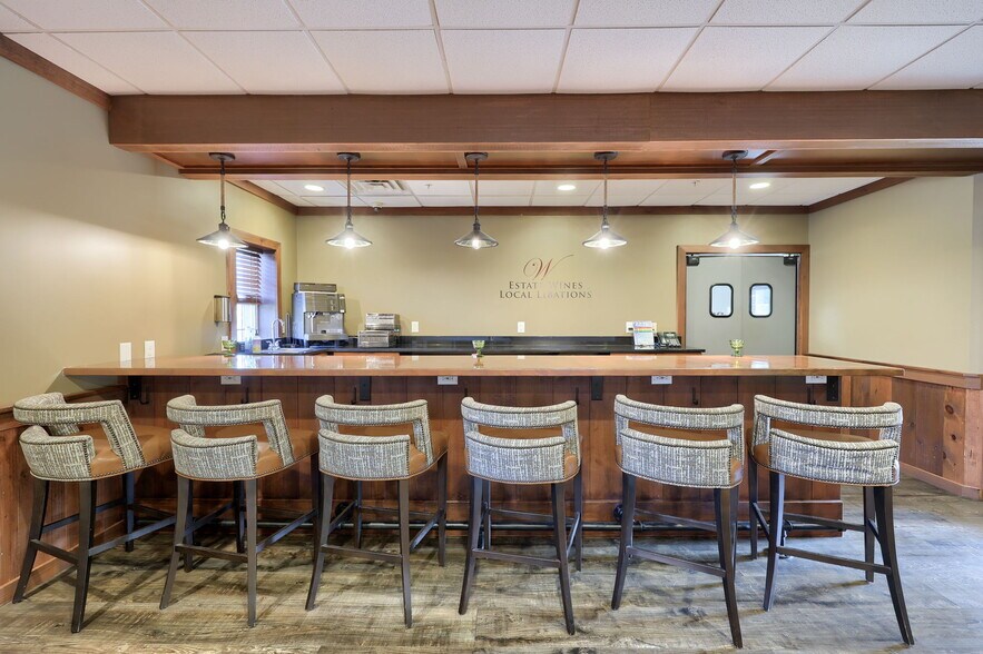 More Photos Of 3610 Newport rd, Intercourse Specialty For Lease