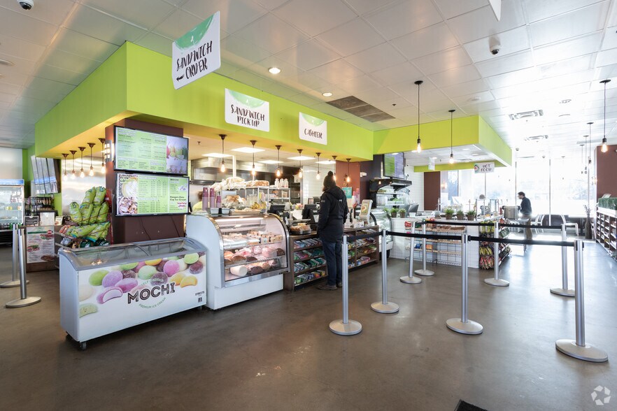 More Photos Of 4340 East-West Hwy, Bethesda Office For Lease