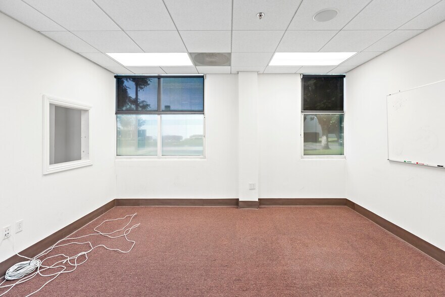 More Photos Of 1461 S Balboa Ave, Ontario Warehouse For Lease