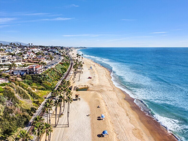 More Photos Of 135 Avenida Algodon, San Clemente Hotel For Sale