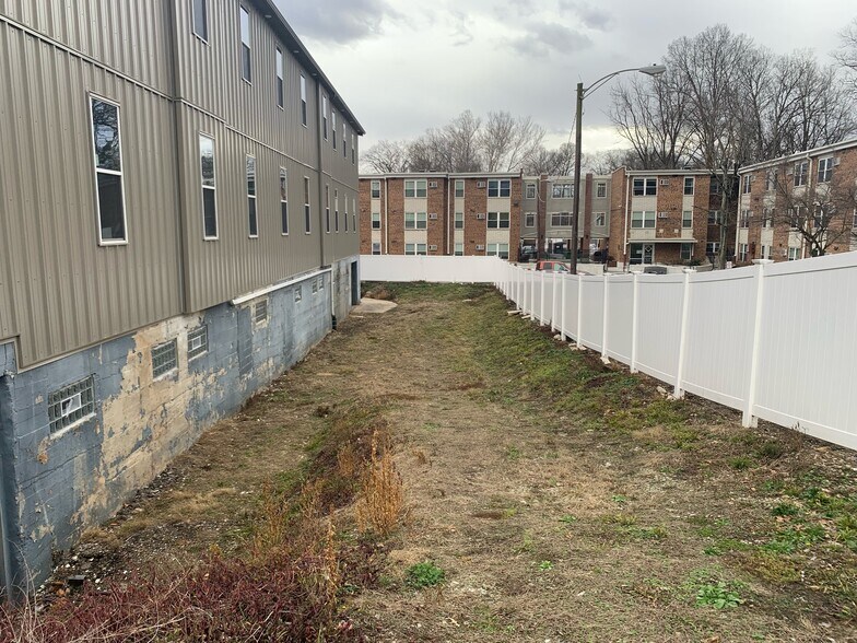 More Photos Of 5629 Madison Rd, Cincinnati Warehouse For Sale