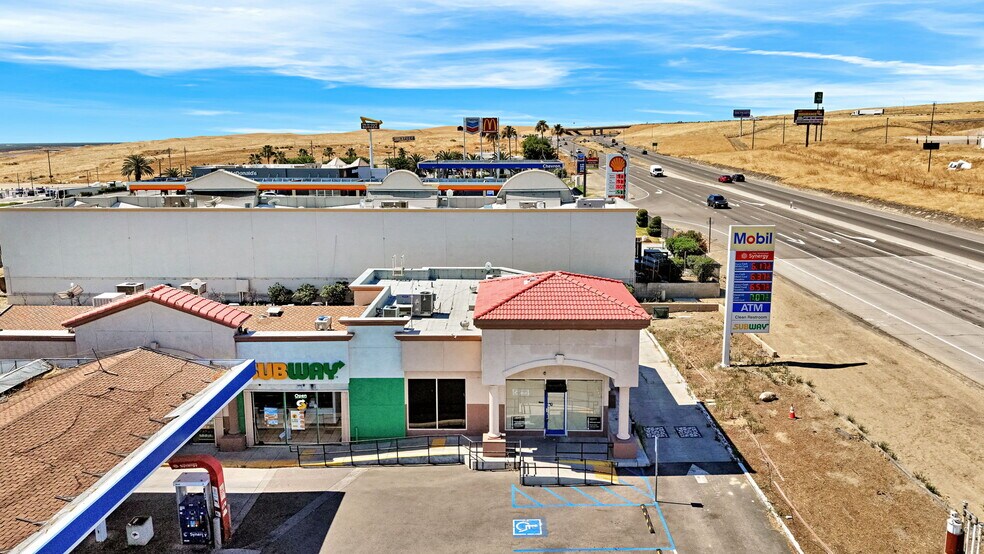 More Photos Of 33300 Bernard Dr, Kettleman City Freestanding For Lease