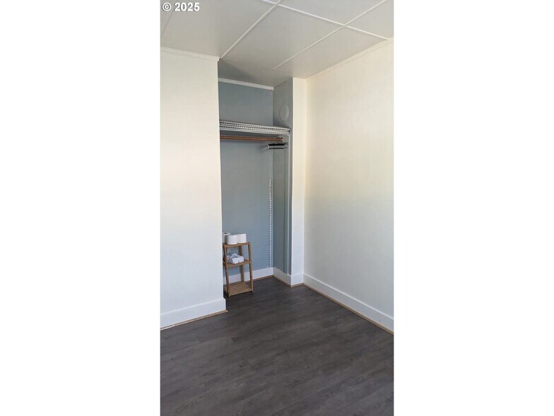 More Photos Of 935 Jackson St, Port Orford Apartments For Sale