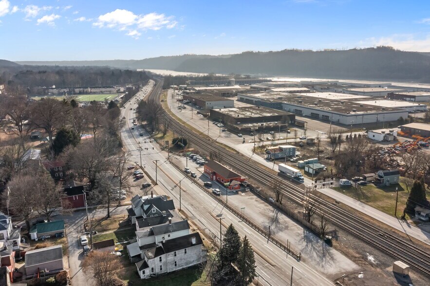 More Photos Of 99 Ohio River Blvd, Leetsdale Fast Food For Sale