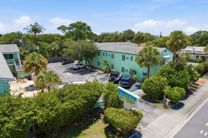 More Photos Of 320 N Federal Hwy, Lake Worth Hotel For Sale