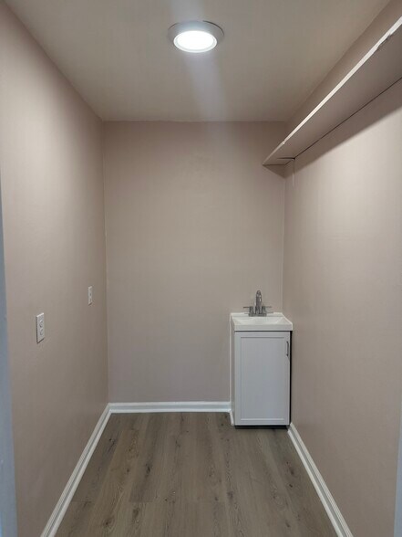 More Photos Of 2216 Macdade Blvd, Holmes Medical For Lease