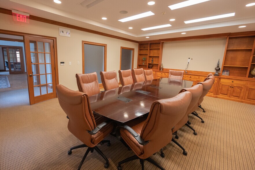 More Photos Of 7775 Cooper Rd, Montgomery Office For Lease