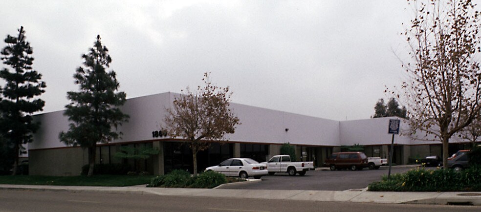 More Photos Of 1890 E Miraloma Ave, Placentia Unknown For Lease