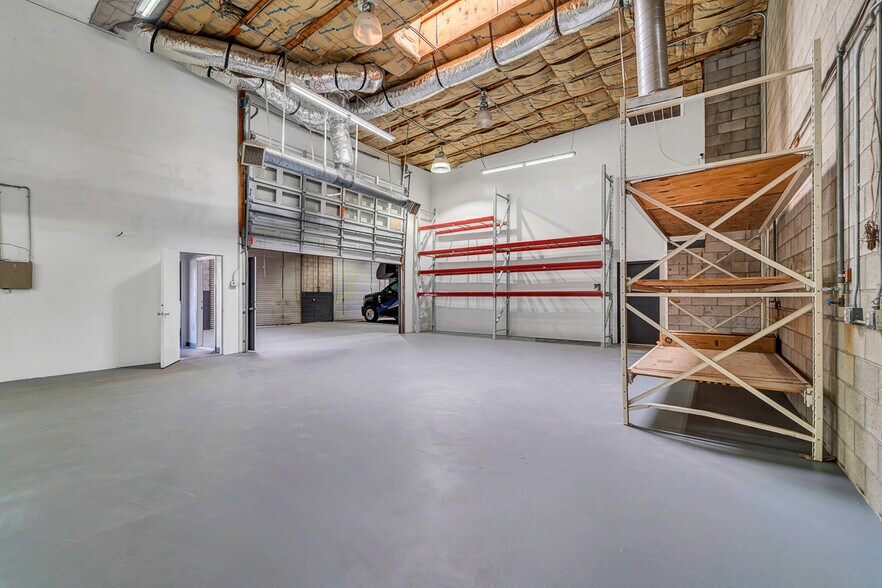 More Photos Of 7809 N 68th Ave, Glendale Warehouse For Sale