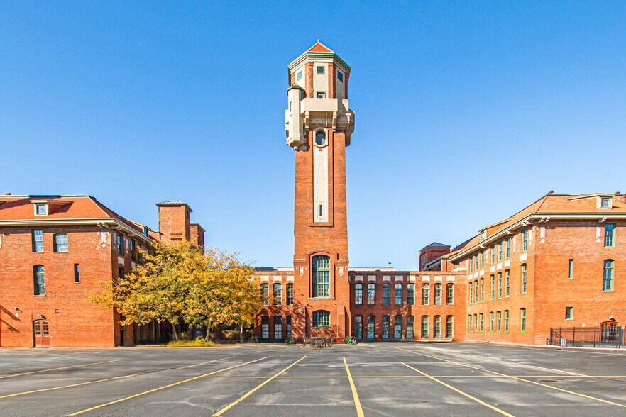 More Photos Of 1900-2100 Superior Ave, Cleveland Apartments For Lease