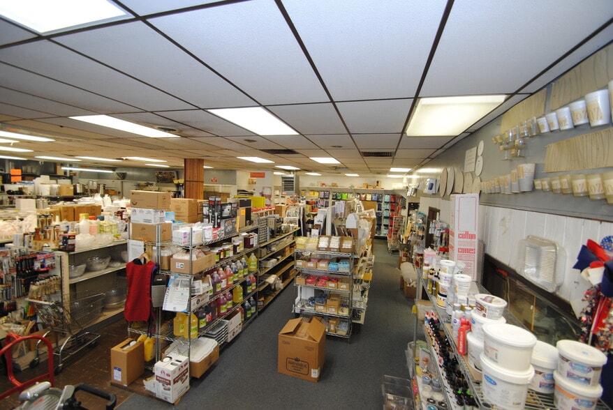 More Photos Of 35 E Broad St, Burlington Storefront For Sale