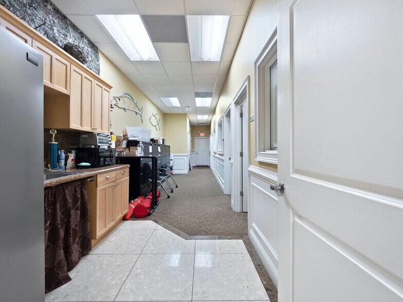 More Photos Of 5224 Palmero Ct, Buford Flex For Sale