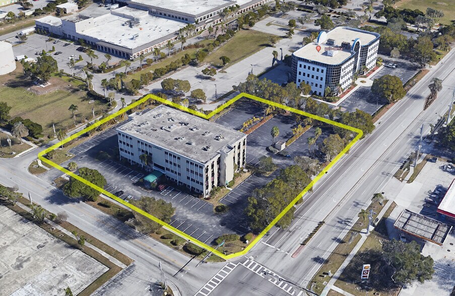 More Photos Of 3949 Evans Ave, Fort Myers Medical For Sale