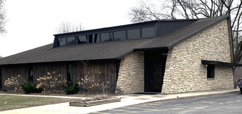 Primary Photo Of 1820 University Ave, Green Bay Office For Sale