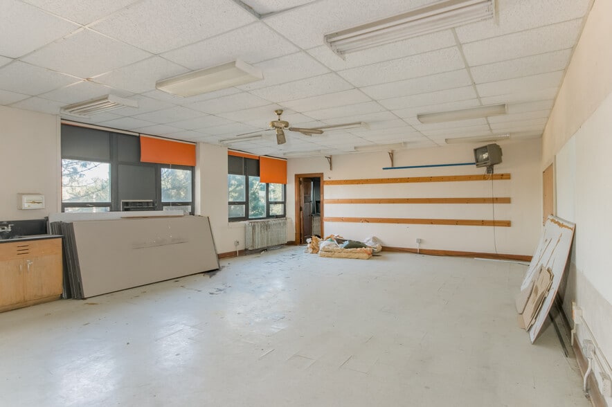 More Photos Of 311 N A St, Wellington Schools For Sale