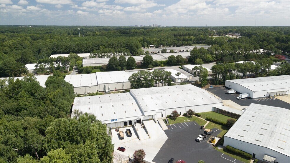 Primary Photo Of 1216-1228 United Dr, Raleigh Warehouse For Lease