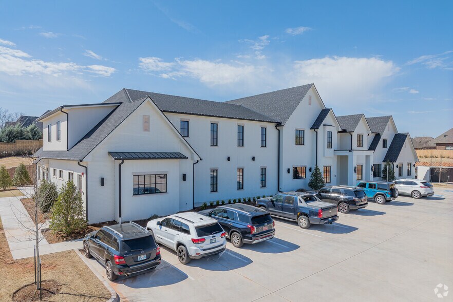 More Photos Of 3030 NW 164th, Edmond Medical For Lease