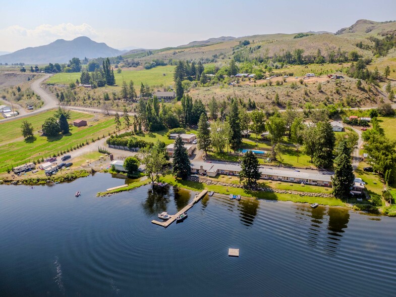 More Photos Of 10 McCammon Rd, Tonasket Hotel For Sale