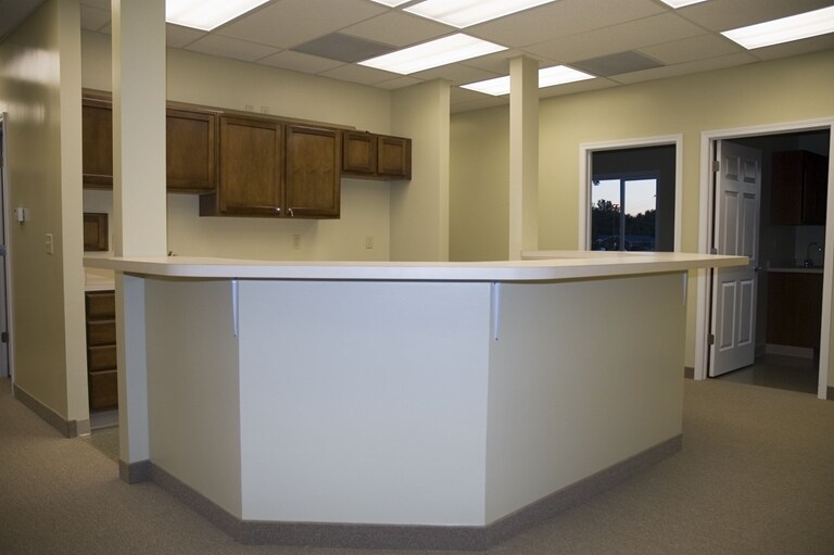 More Photos Of 6253 Rt-31, Clay Medical For Lease