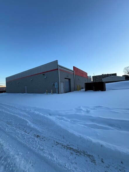 More Photos Of 201 N 7th St, Steubenville Freestanding For Sale