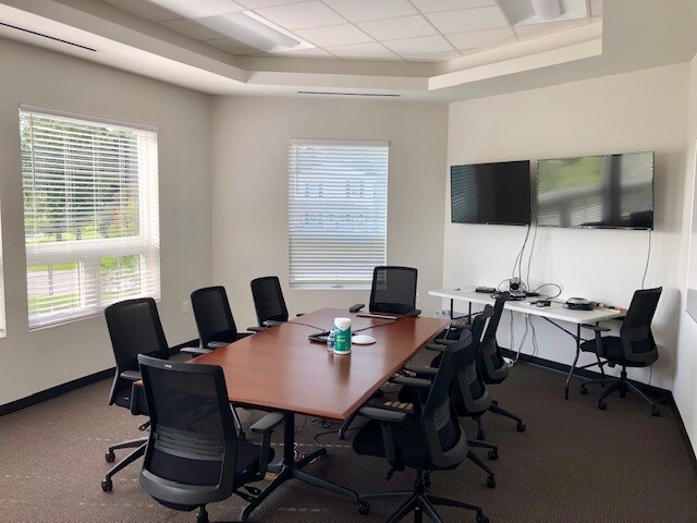 More Photos Of 3240 Ferry Landing Rd, Dunkirk Office For Lease