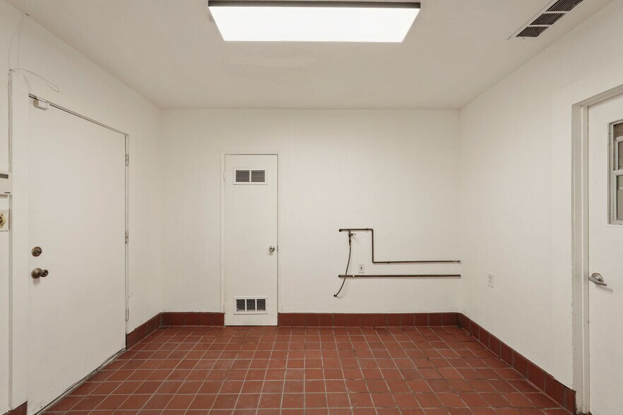 More Photos Of 1765 Monte Diablo Ave, Stockton Storefront Retail Residential For Sale