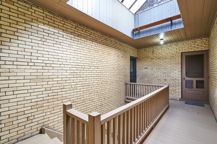 More Photos Of 3016 S Moreland Blvd, Cleveland Multifamily For Sale