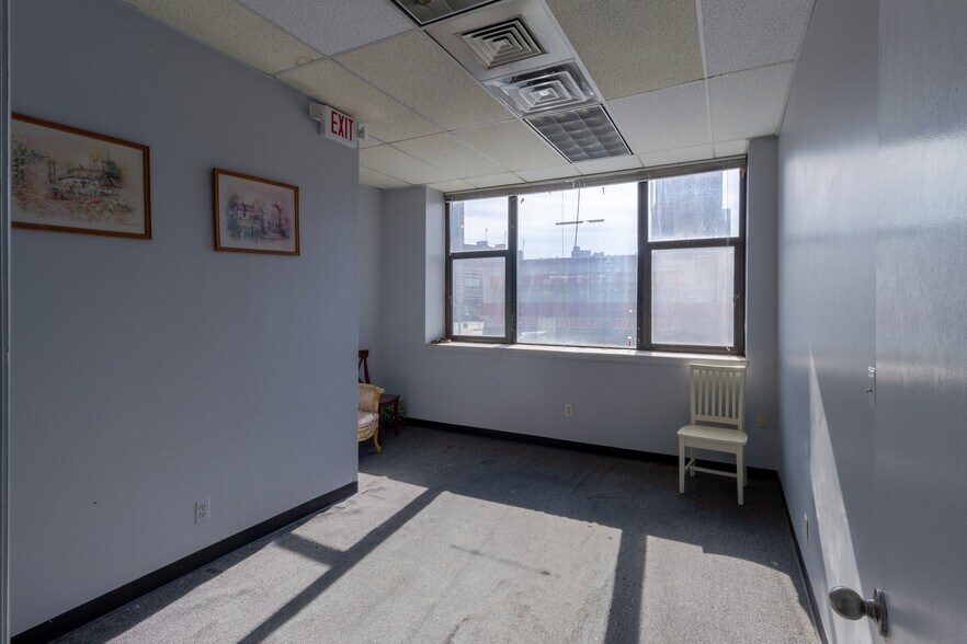More Photos Of 22-26 4th Ave, Brooklyn Storefront Retail Office For Lease