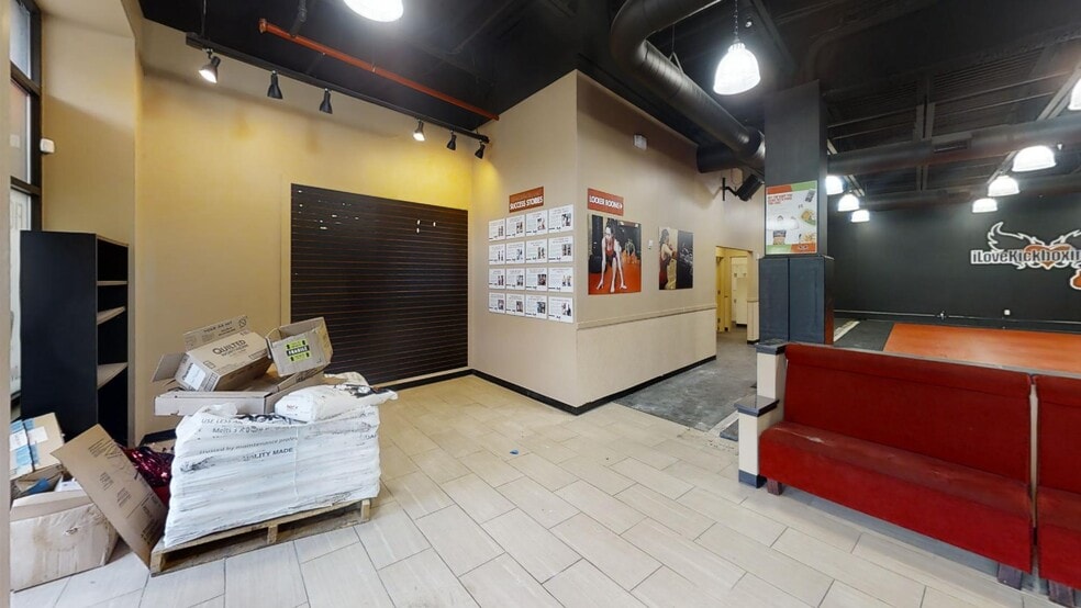 More Photos Of 3261-3267 Westchester Ave, Bronx Storefront Retail Office For Lease