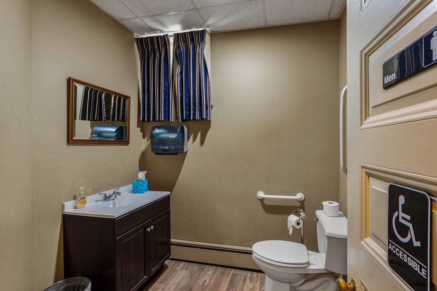 More Photos Of 76 Prospect St, Vernon Funeral Home For Sale