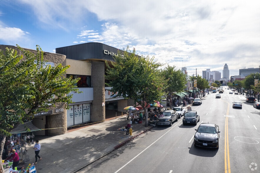 More Photos Of 818 N Broadway, Los Angeles General Retail For Lease