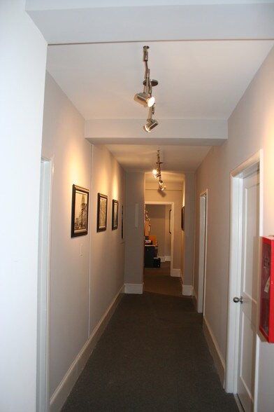 More Photos Of 1514-1518 P St NW, Washington Office For Sale