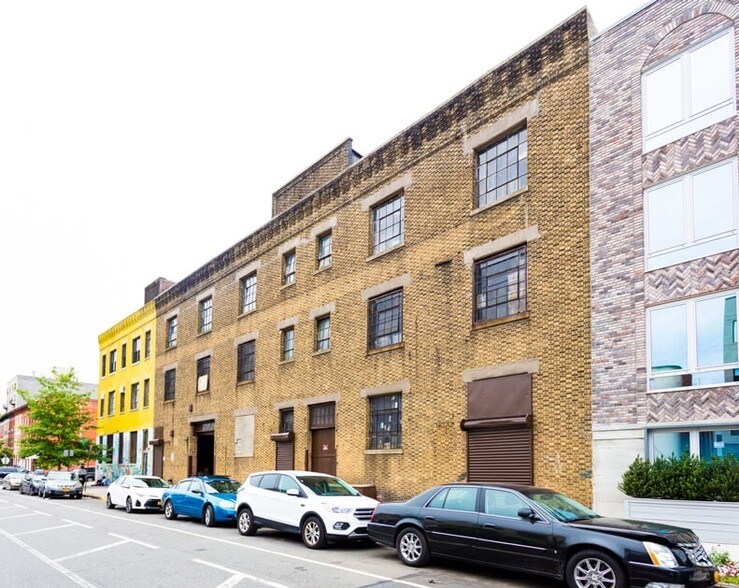 More Photos Of 768 Bergen St, Brooklyn General Retail For Sale