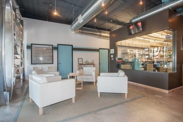 More Photos Of 1310 Ranch Road 620 S, Lakeway Storefront For Lease