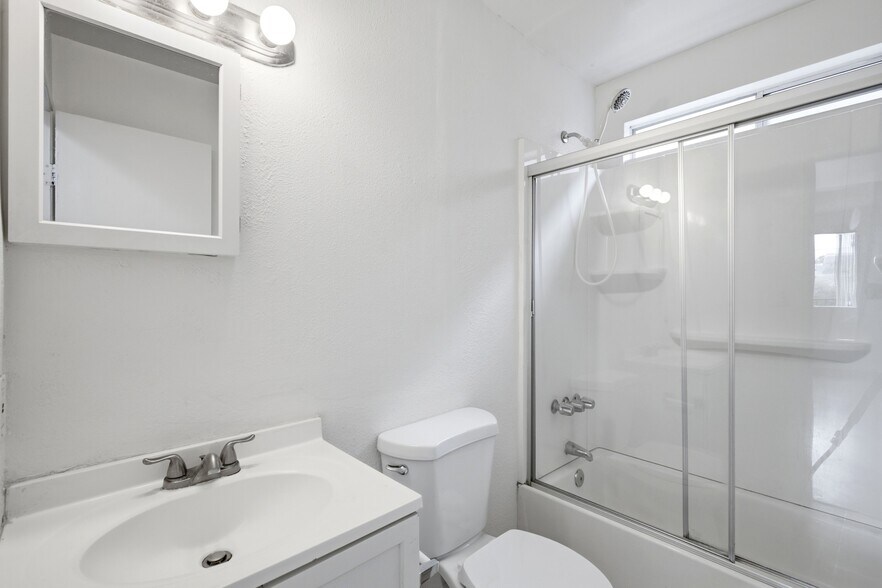 More Photos Of 3018 44th St, San Diego Apartments For Sale