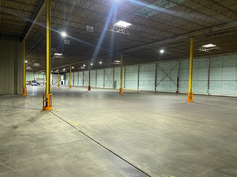 More Photos Of , Lincoln Industrial For Sale