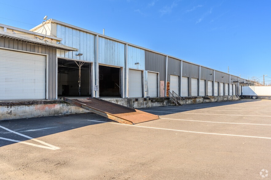 More Photos Of 1129-1199 Willingham Dr, East Point Warehouse For Lease