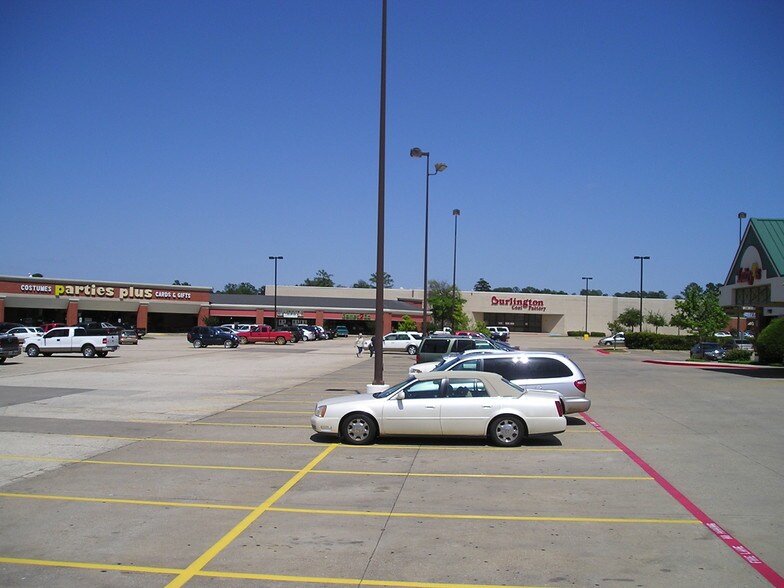 More Photos Of 103 W Loop 281, Longview Unknown For Lease