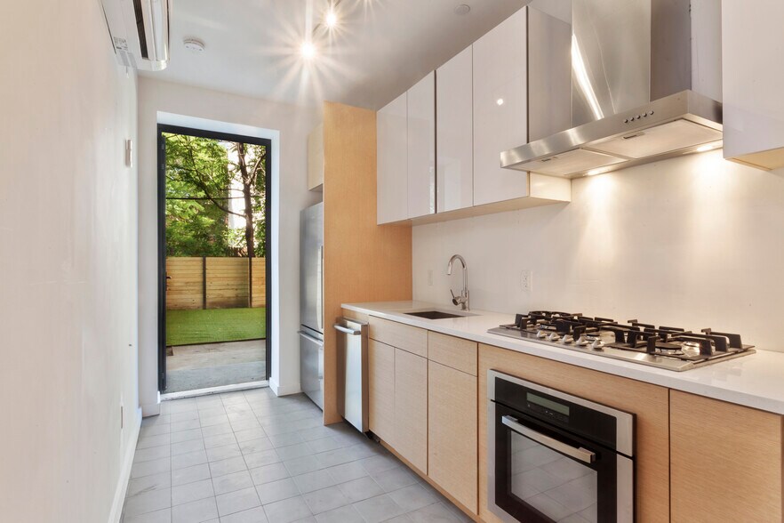 More Photos Of 137 Nelson St, Brooklyn Apartments For Sale