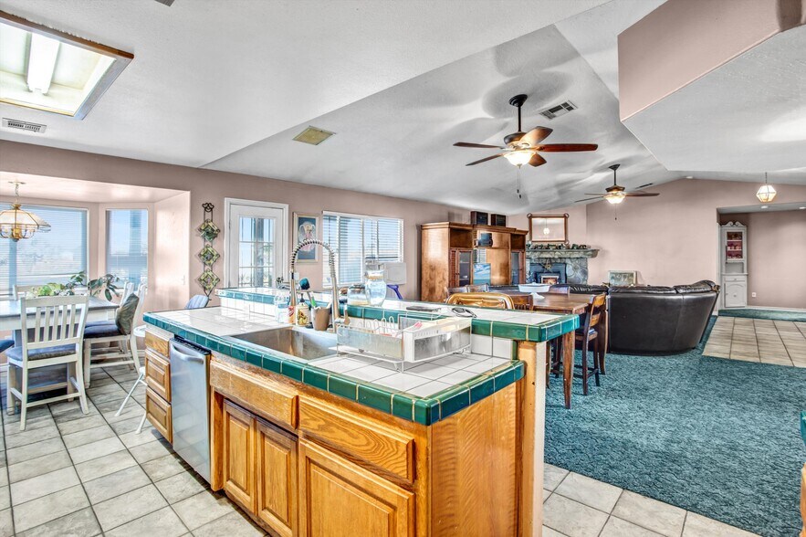 More Photos Of 10439 Mesa St, Oak Hills Multifamily For Sale