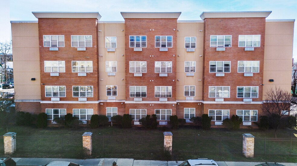 More Photos Of 120 Halsted St, East Orange Apartments For Sale