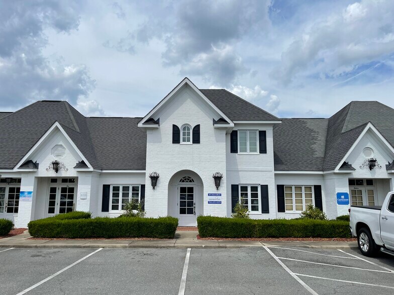 More Photos Of 2719 Graves Dr, Goldsboro Office For Lease