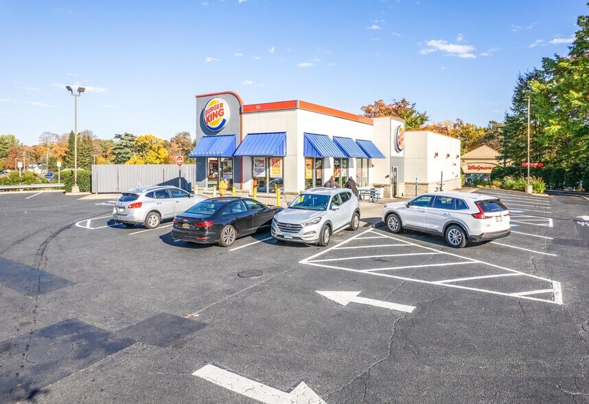 More Photos Of 380 Cooley St, Springfield Unknown For Lease