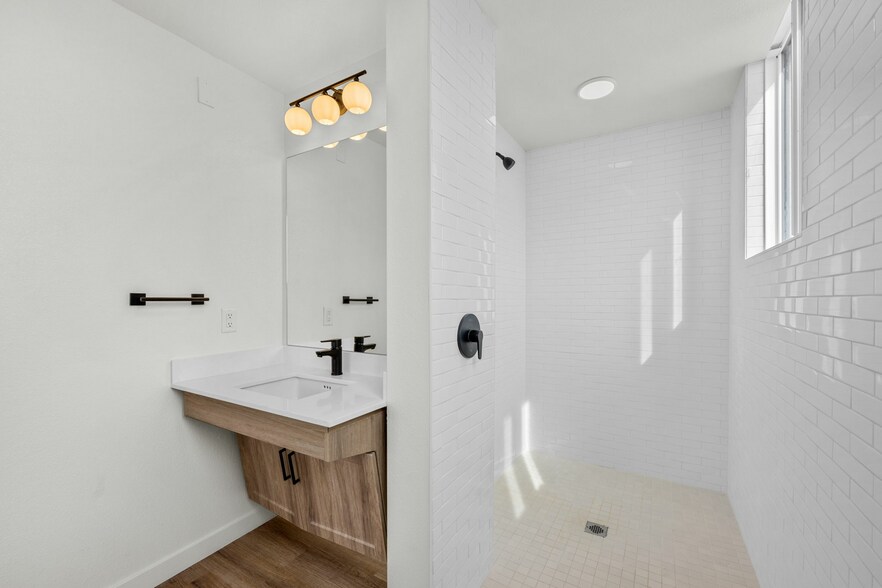 More Photos Of 3943 Oregon St, San Diego Apartments For Sale