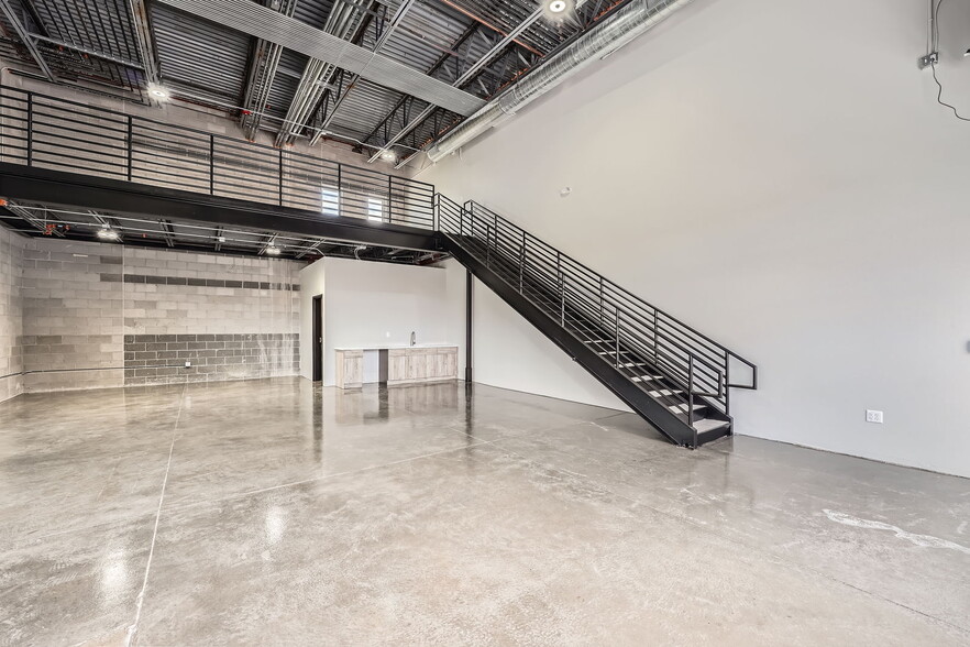 More Photos Of 10264 Dransfeldt Pl, Parker Showroom For Sale