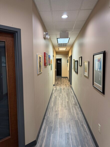 More Photos Of 1512 Alex Dr, Irondale Office For Lease