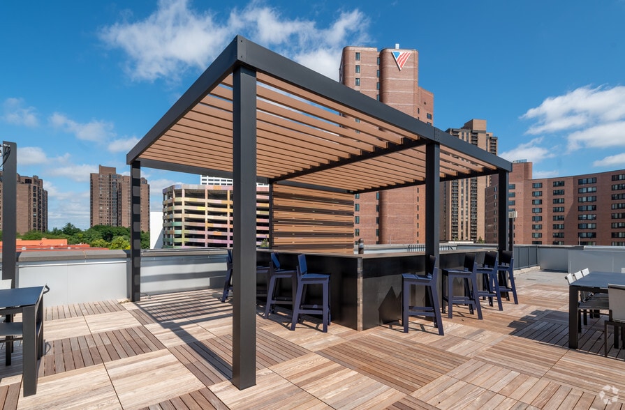 More Photos Of 1369 Spruce Pl, Minneapolis Apartments For Lease