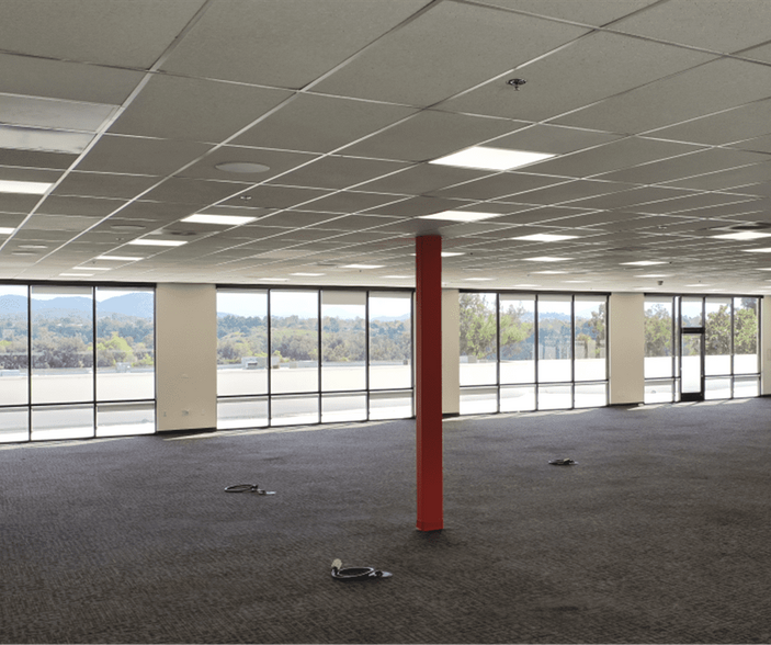 More Photos Of 4990 Viewridge Ave, San Diego Research And Development For Lease