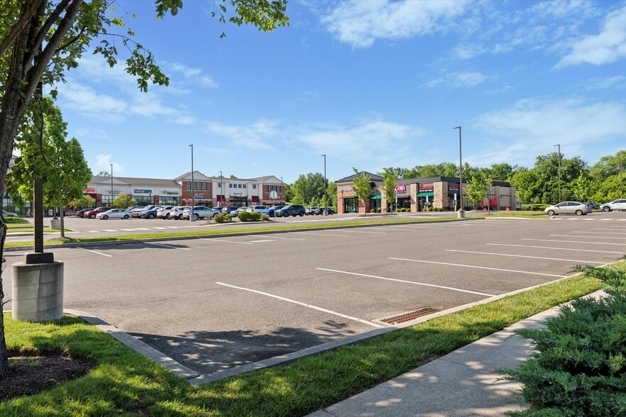 More Photos Of 950 Dekalb Pike, Blue Bell General Retail For Sale